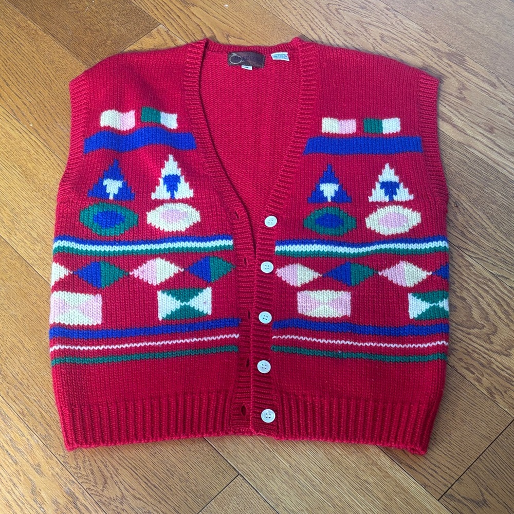 Breech Medium 100% Wool
Geometric Pattern Red Swe… - image 1